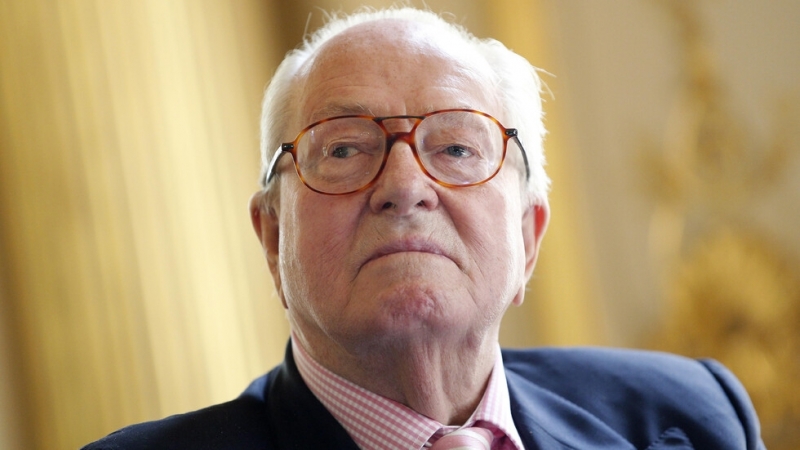 Гробът на историческата фигура на френската крайна десница Жан Мари Льо