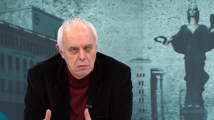 Андрей Райчев: За да управляваш България, трябва да контролираш над милион души