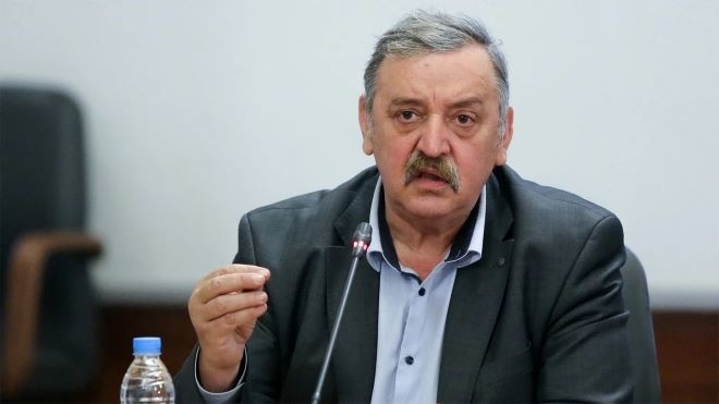 Проф. Кантарджиев: За разлика от грипа, коронавирусът настъпва в рамките на 2-3 дни