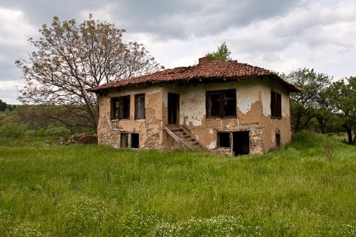 167 са селищата у нас без нито един жител по