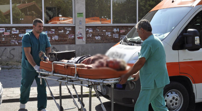 Почина жена паднала от жилищен блок в Кюстендил съобщиха от