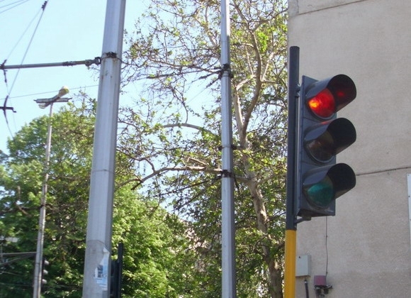 След преминаване на червен светофар: Отнеха точки от книжката на велосипедист