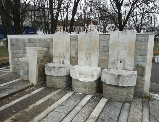 Заловиха хулигана разбил чешмата в градската централна градина на Монтана