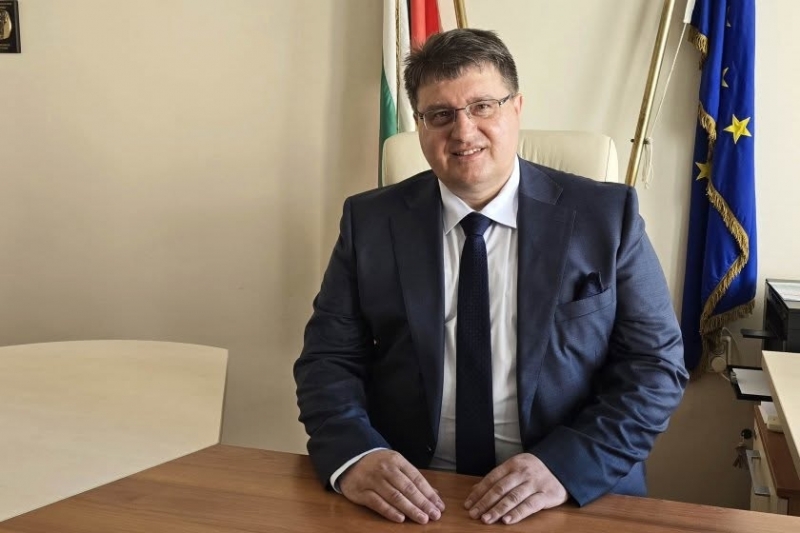 Областният управител на Враца Росен Михайлов излезе с поздрав по