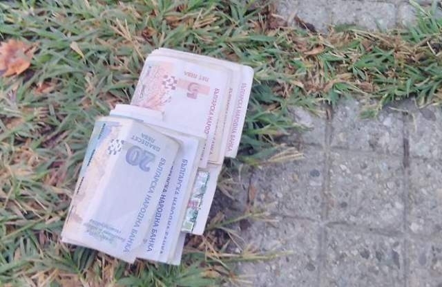 65-годишен мъж намери пари във Вършец и ги предаде в