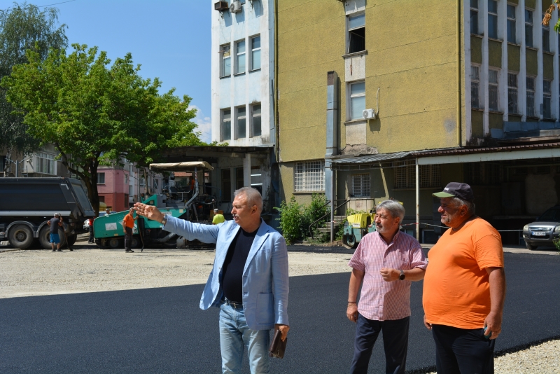 Предстои отварянето на най големия паркинг в центъра на Монтана