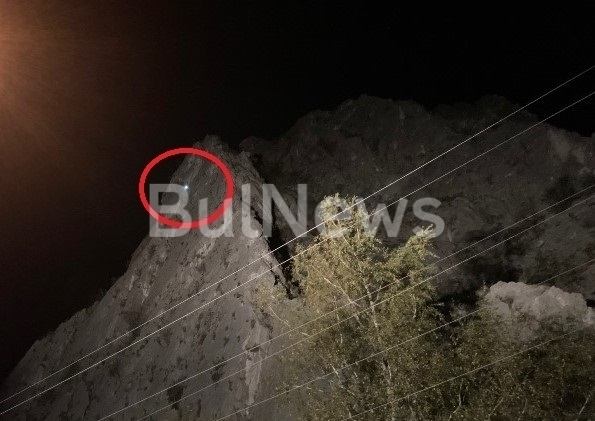 Добра новина! Спасиха двамата чужденци, оплели се във въжета на скалите на Вратцата