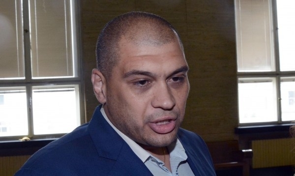 Ето кои са заловените да купуват гласове за водача на листата на ДПС в Монтанско Митко Галата