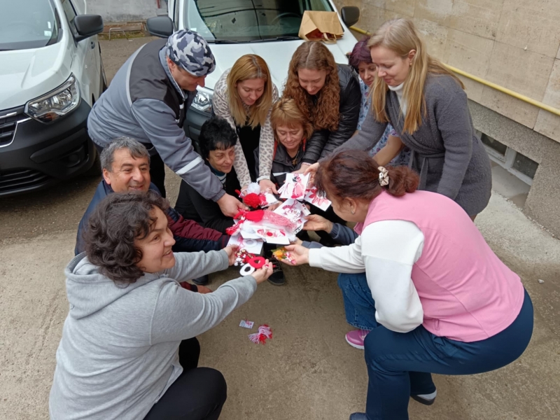 Деца и ученици от детските и учебни заведения в община