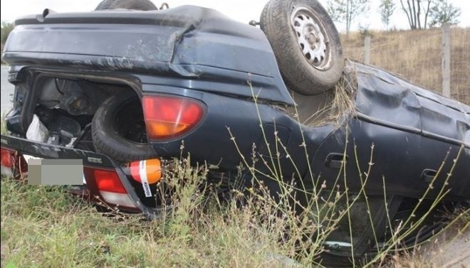 18 годишна се преобърна с колата си в Монтанско съобщиха от