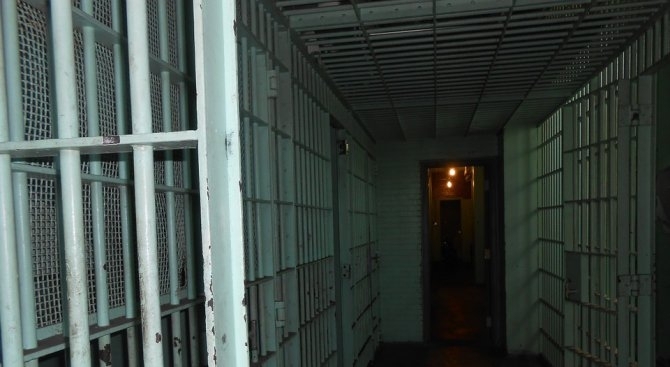 Датчанин от йеменски произход беше осъден днес в Малайзия на