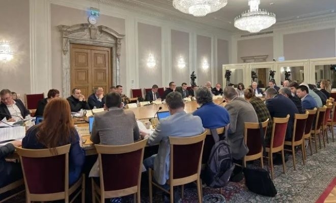 По високи такси за хазарта предлагат партиите които подкрепят правителството Това