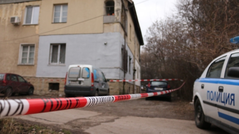 Жестоко убийство потресе плевенското село Еница 44 годишен баща на две деца беше убит