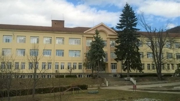 Белоградчик е напът да остане без болница, служителите излизат на протест
