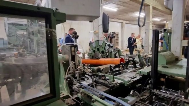 Издирван за най-голямата нелегална фабрика за цигари у нас се предаде