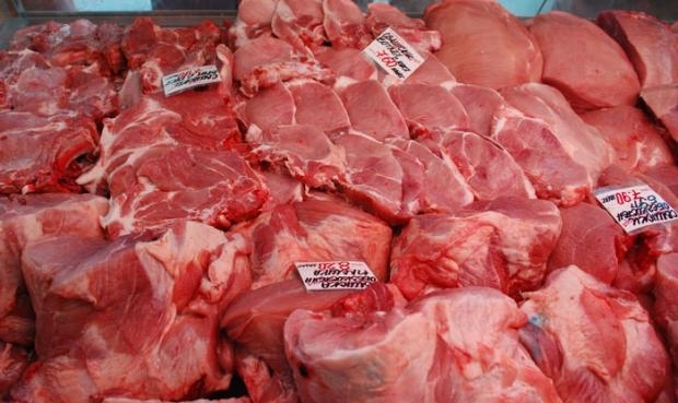 Полицаи започнаха масови проверки за продажбата на месо преди коледно новогодишните