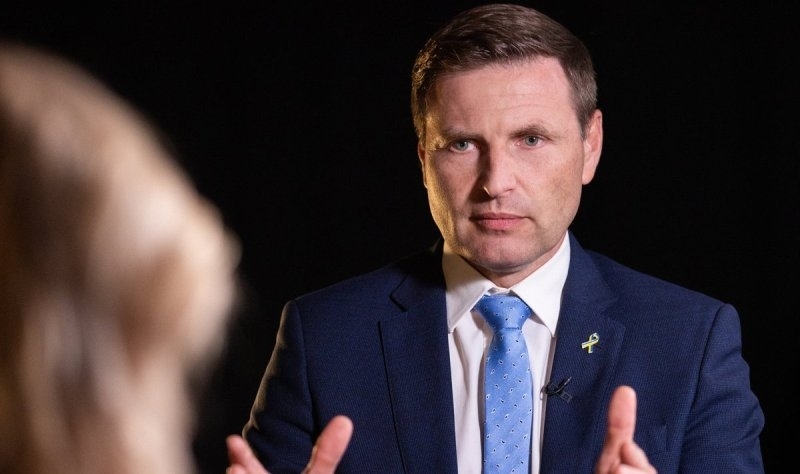 Естонският министър на отбраната Хано Певкур заяви че не смята