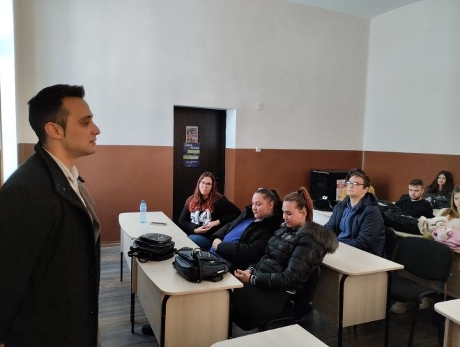 Районен съд - Лом запозна ученици с основите на трудовото право