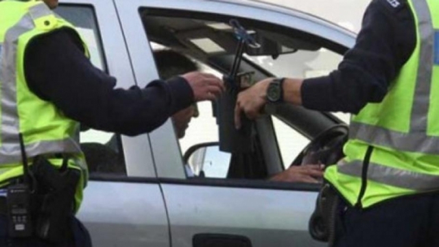 Полицаи са хванали пиян врачанин зад волана в Козлодуй съобщиха