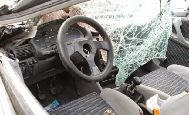 Заради зверска катастрофа е ограничено движението по път I 4