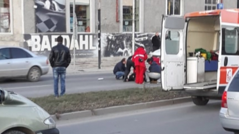 Кола е блъснала възрастна жена във Вършец съобщиха от полицията