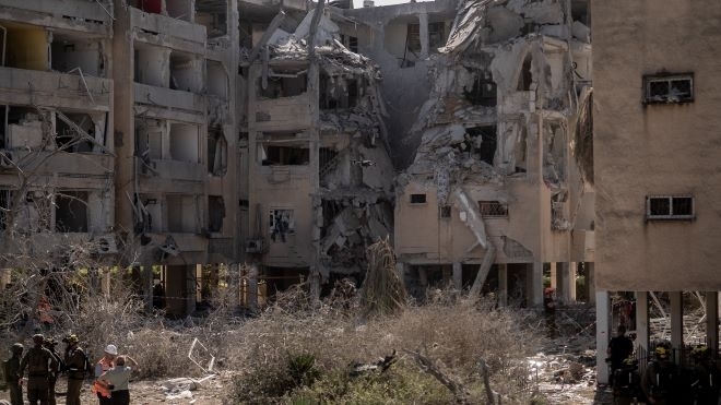 Режимът на аятолаха в Иран е свършил слаб и няма