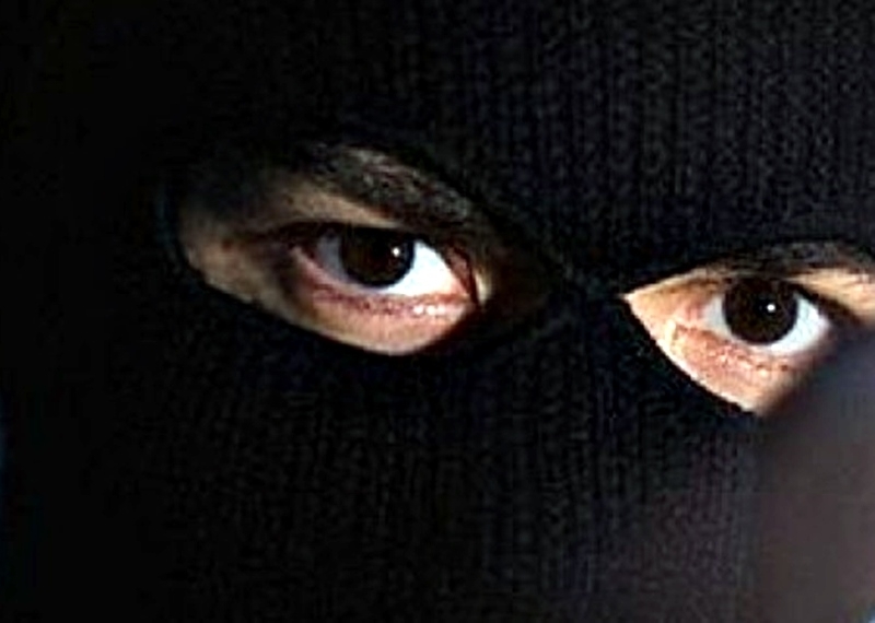 Трима криминално проявени от Враца и Краводер са извършили кражба