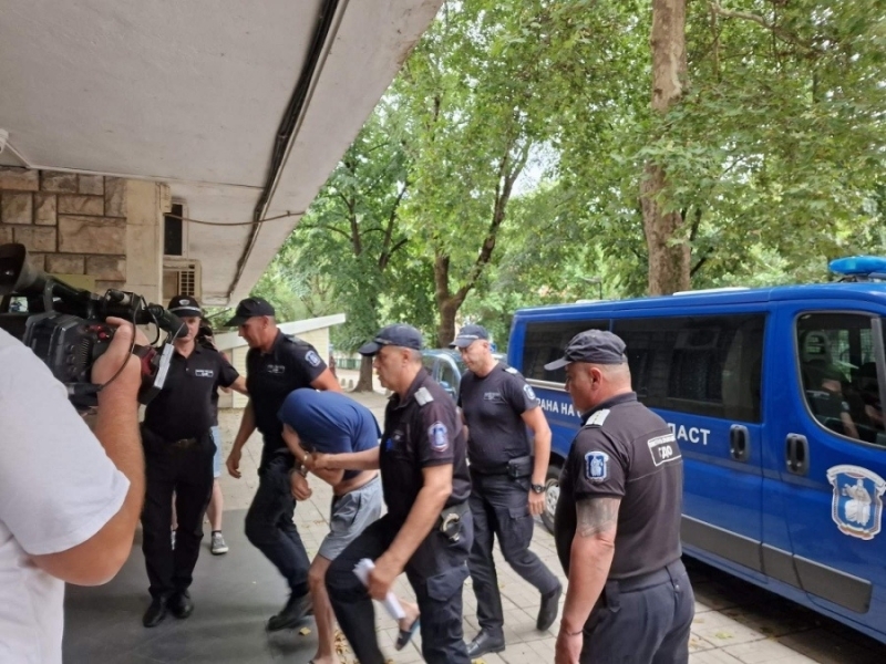 Оставиха в ареста мъжа, спипан със смъртоносния фентанил в Монтанско /снимки/