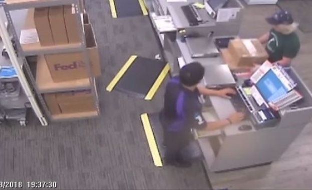 Заподозреният за серия смъртоносни бомбени експлозии в Остин Тексас е