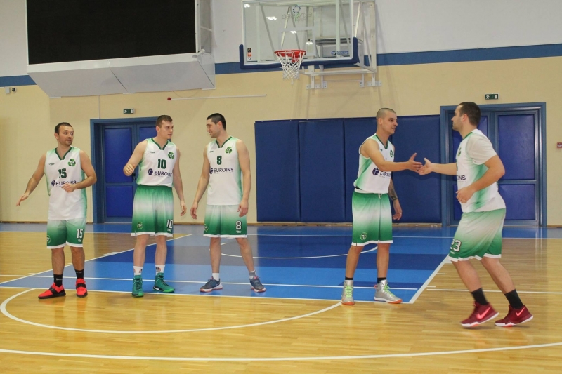 Баскетболистите на Ботев 2012 победиха Кучетата от Младост с 84 89