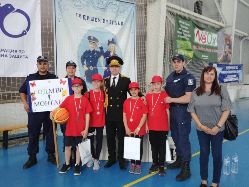 Доброволците от Първо ОУ Никола Й Вапцаров гр Берковица