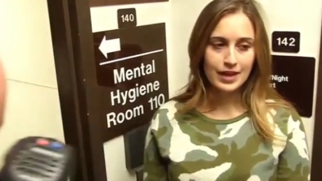 Американски съд осъди учителка на 20 месеца затвор за прелъстяването