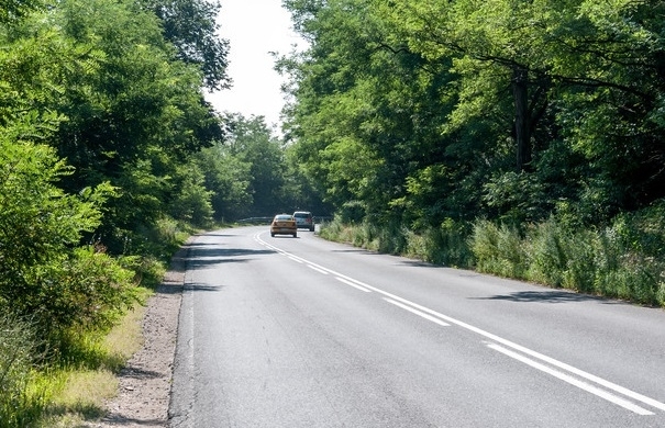 Обжалване на процедурата за обществената поръчка спира строителствто на скоростния