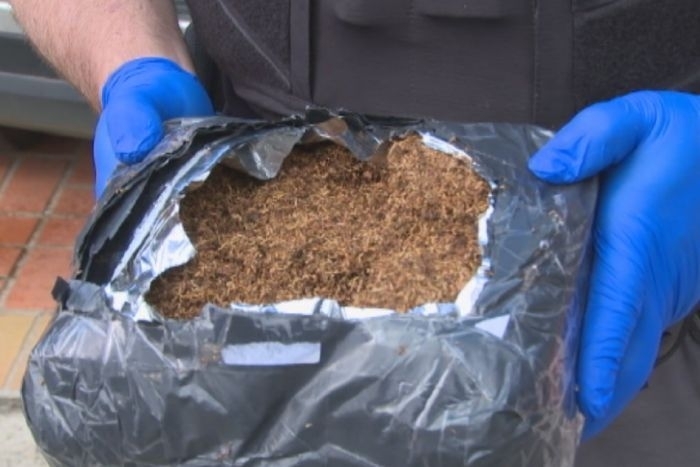 При извършен обиск на мъж от Врачанско са намерени пликове