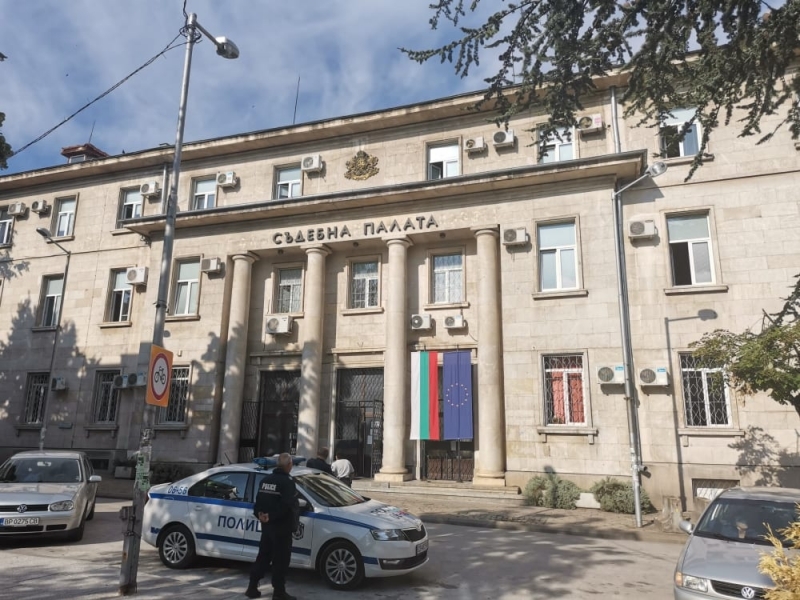 Наказаха с 1 000 лева глоба продавачка в супермаркет във