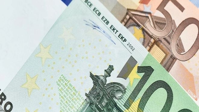 Финансов анализатор: България може да срине еврото, тя е "Гърция на ролкови кънки"