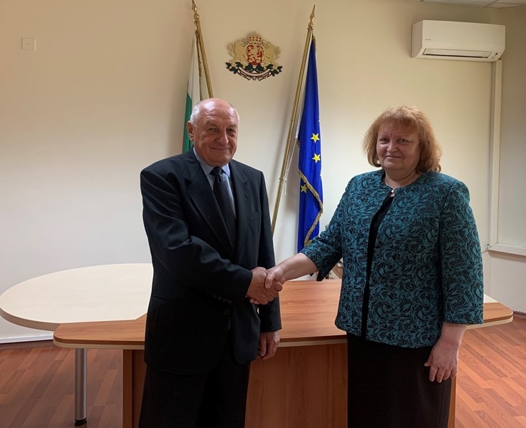 С Решение № 421 на Министерски съвет от 20 май