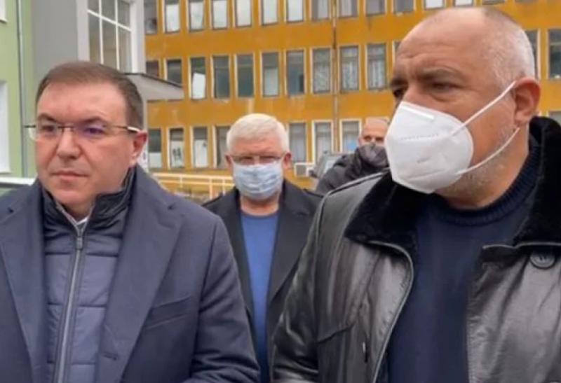 Премиерът Бойко Борисов е на поредна инспекция Той е заедно