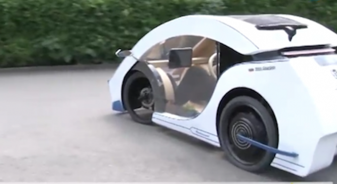 Ученици от Бургас създадоха уникален електромобил Дизайнът му е вдъхновен