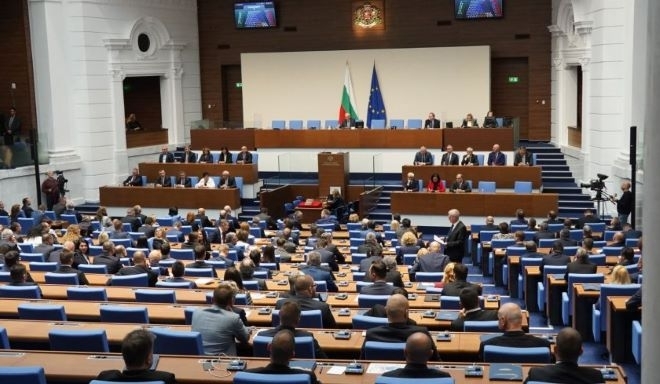 Само 1/3 от партиите у нас събират членски внос