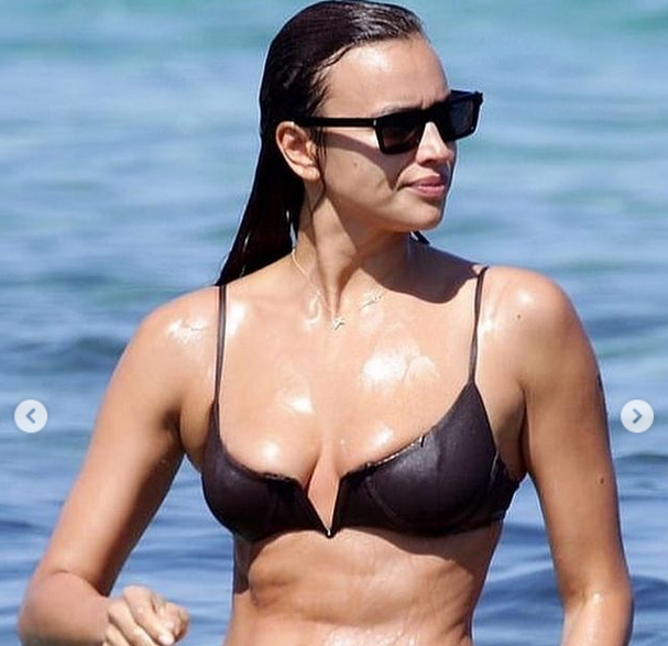 36 годишната Ирина Шейк краси корицата на V magazine а в