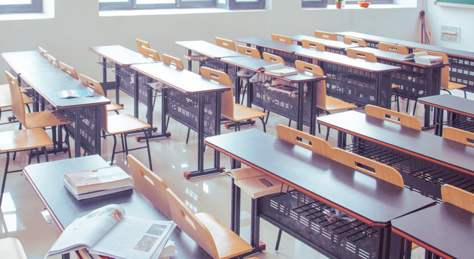 419 училища са в грипна ваканция Oчаква се днес да