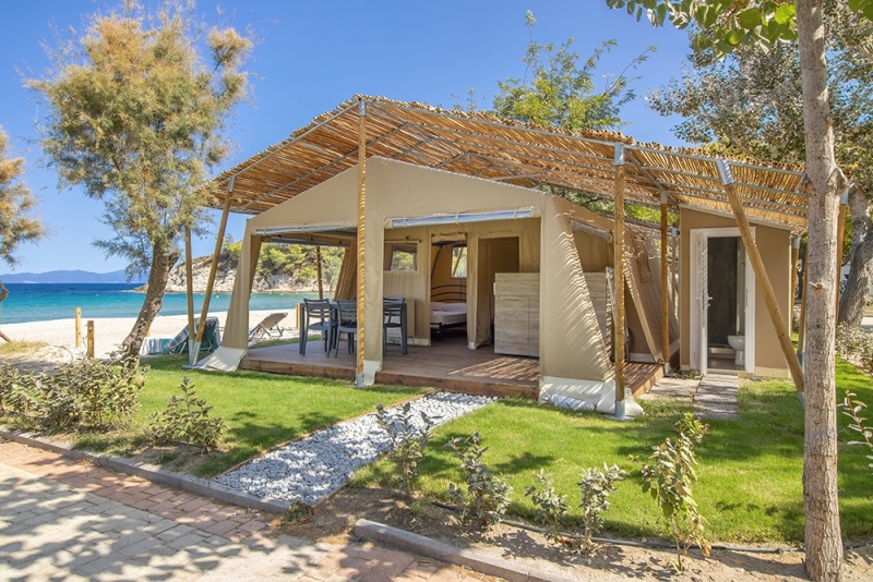 Гръцките власти предупреждават ако спите в колата си глобата