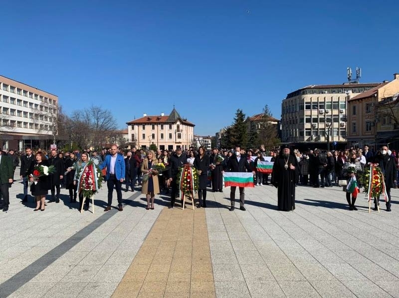 Враца отбеляза 143 години от Освобождението на България, съобщиха от