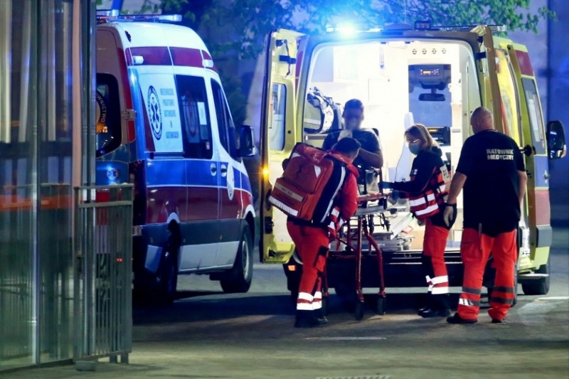 Десет души са в неизвестност след инцидент във въглищна мина