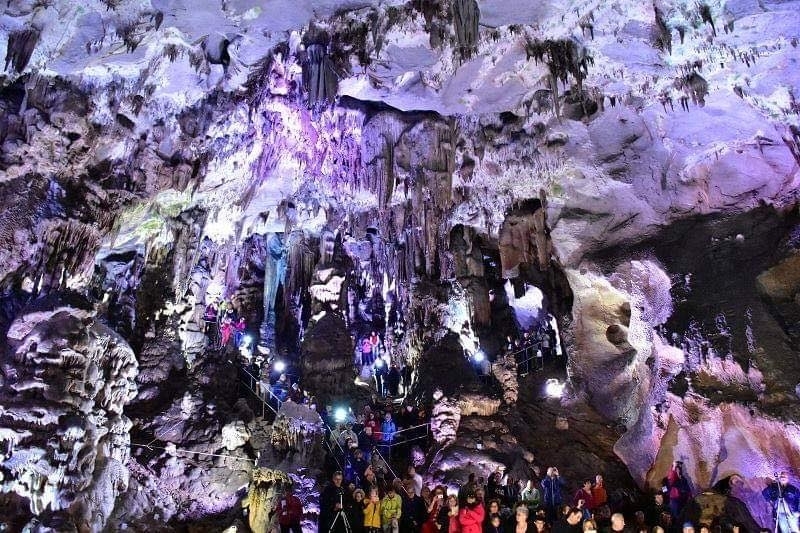 Днес се навършват 60 години от влизането на първата посетителска