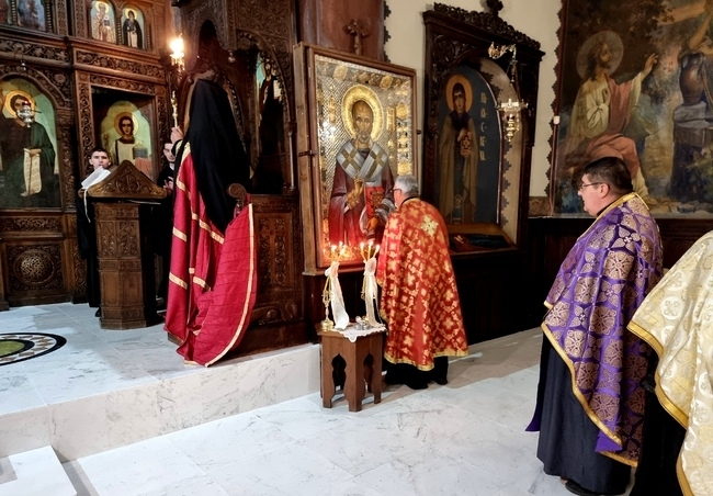Видин посрещна икона на Св. Николай Чудотворец и мощи на Св. вмчк Димитър Солунски