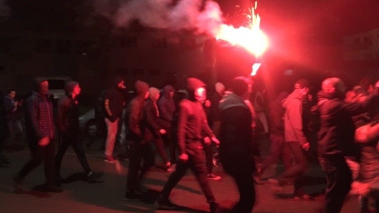 Насилие и ранени в Габрово За втора вечер хората излязоха