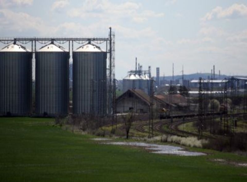 България може да изнася нефтопродукти от руски петрол само за