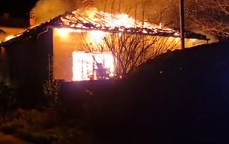 Пожар вилня в къща във Врачанско научи агенция BulNews Около 20